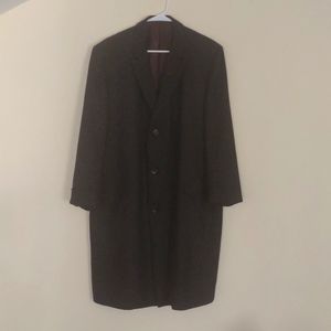 Botony 500 Maurice L Rothschild overcoat. Dark charcoal  Lined 43R Made in USA